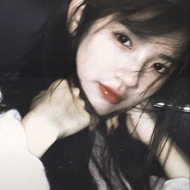 明天，我会成为谁的女友